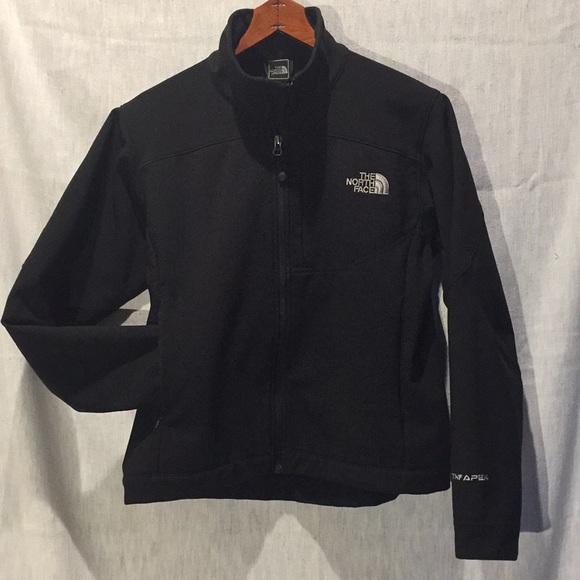 thin north face coat